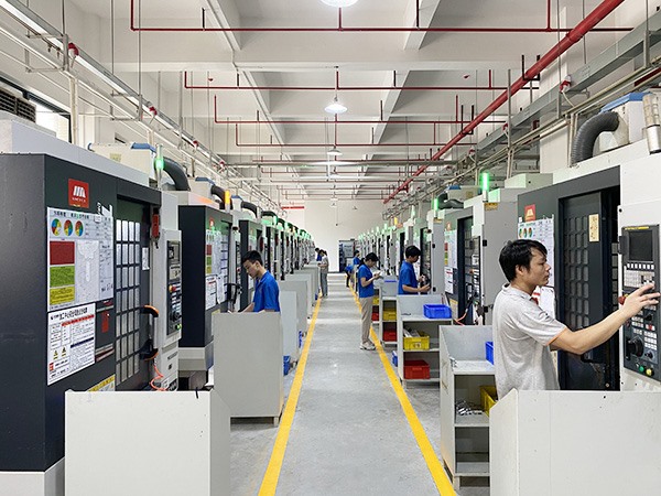 精密制造 產(chǎn)線作業(yè)圖